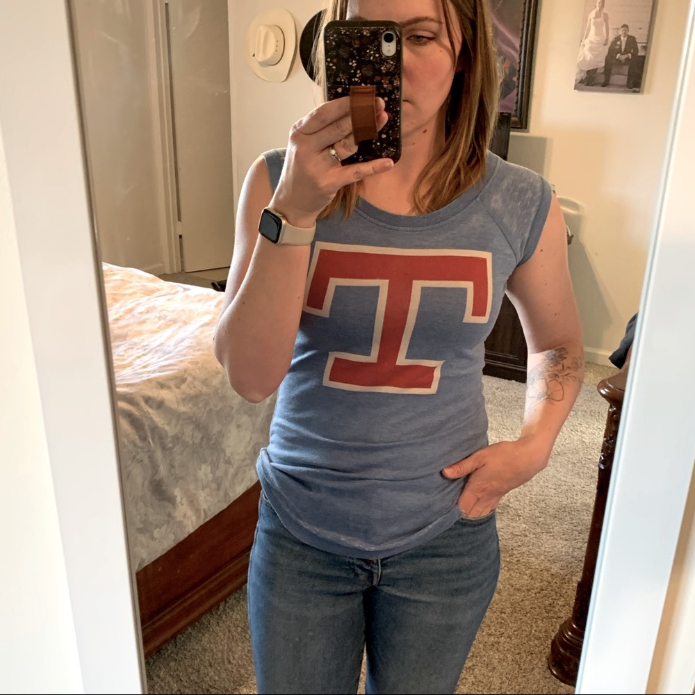 Texas Rangers Womens Sleeveless Shirt